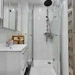 Milton By The Sea - Baltica Apartmán